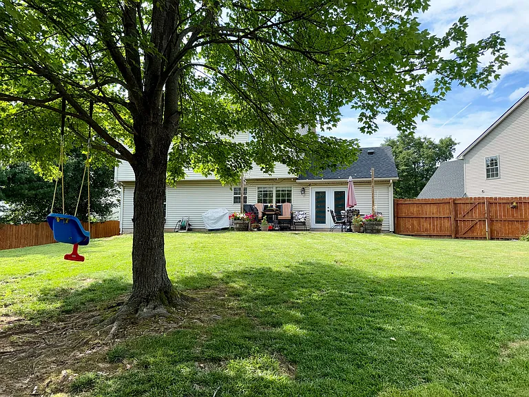 404 Sandersville Ct — Photo 29