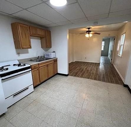 2nd image of 656 Glenwood Ave #2A