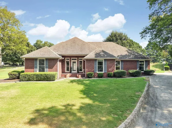 916 Tunsel Rd SW, Hartselle, AL 35640