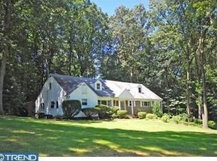 766 Hedges Ln, Wayne, PA 19087