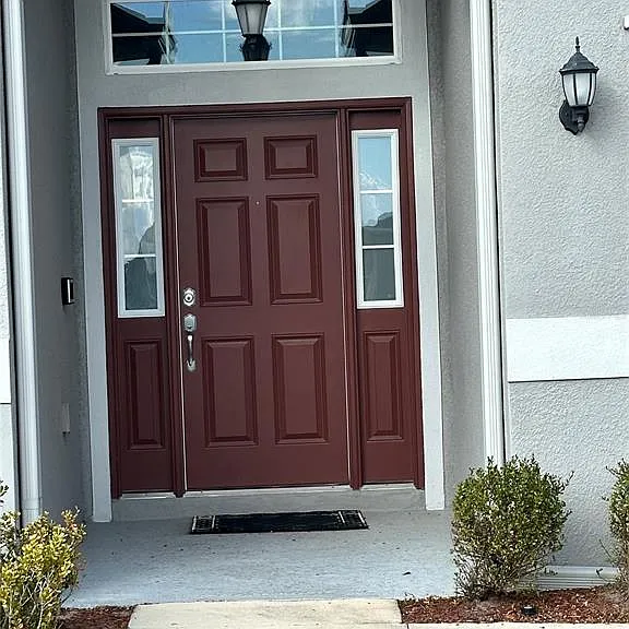 544 Gadsden Ln — Photo 3