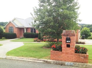 3707 Laurel Ridge Dr, Maryville, TN 37801
