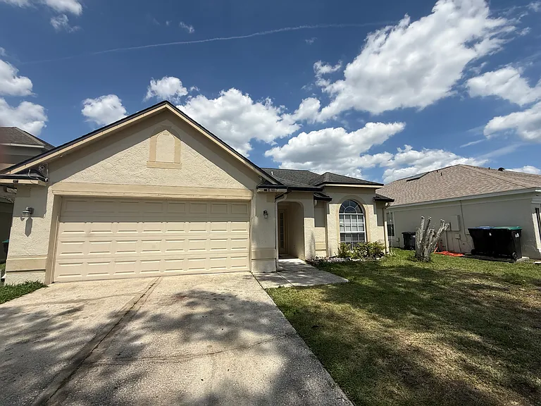 8467 Fort Thomas Way — Photo 12
