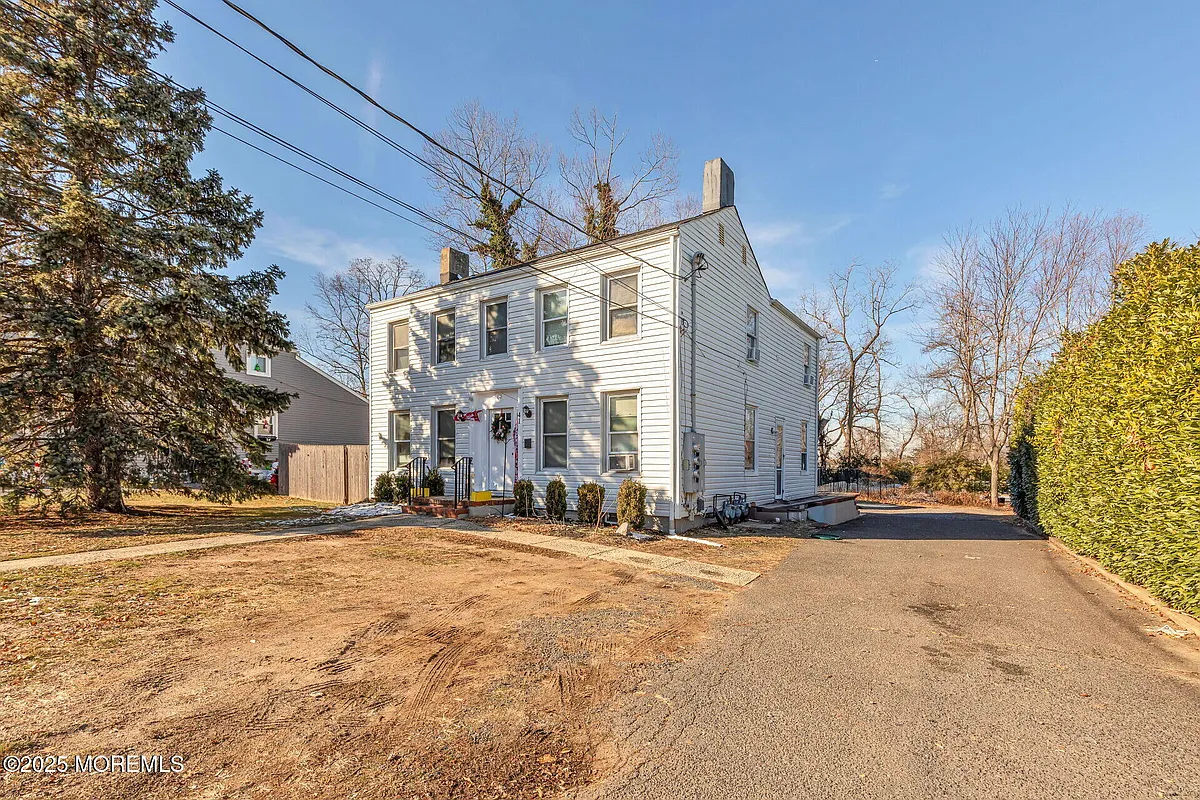 Building Photo - 41 Main St #UPPER