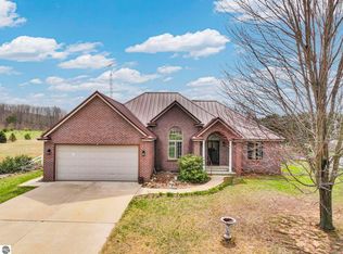 3048 E 16th Rd, Manton, MI 49663