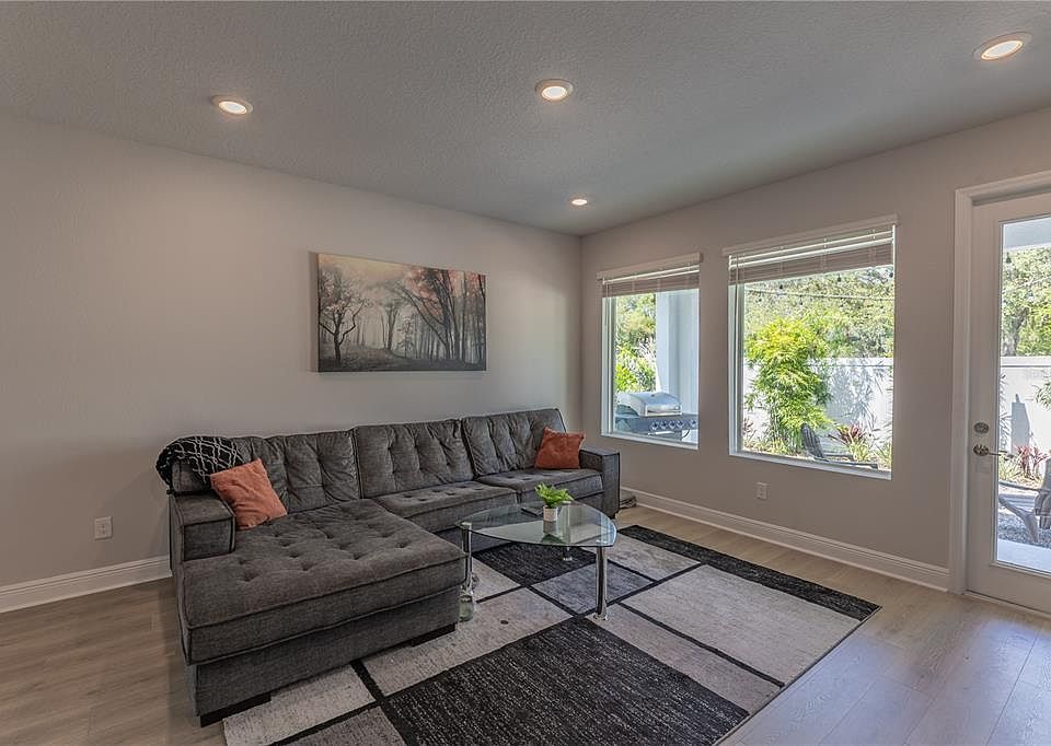 1st image of 1403 Columbia Ave #1403