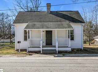 7 Geer St, Belton, SC 29627