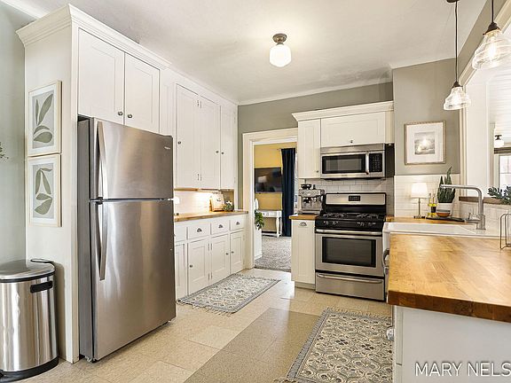 4th image of 1208 Arianna St NW