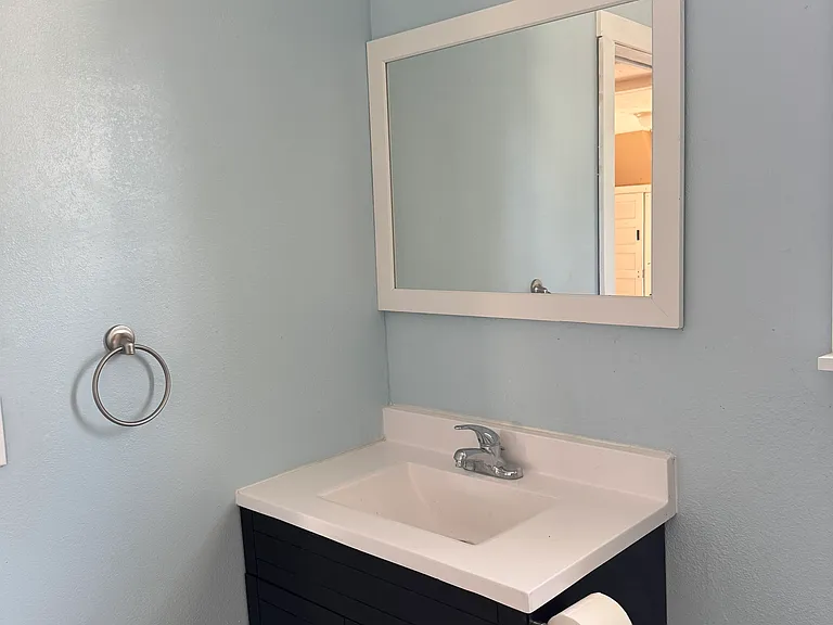 818 S 14th St #2 — Photo 8