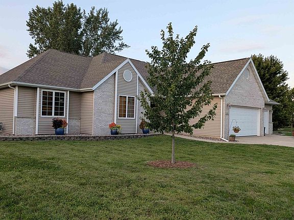 3rd image of 802 Chickadee Dr