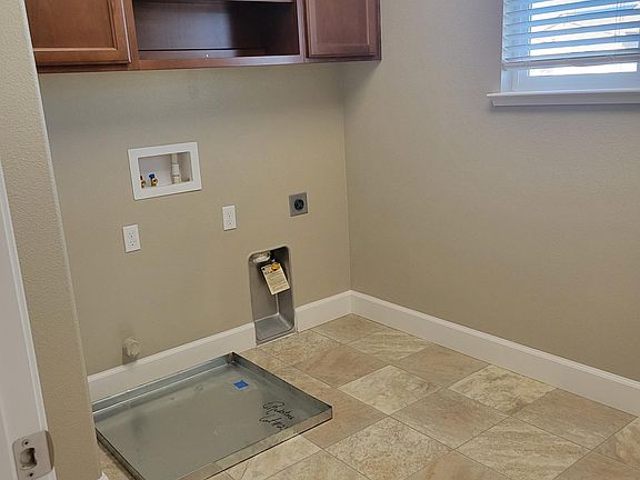 5th image of 9055 Indigo Ct