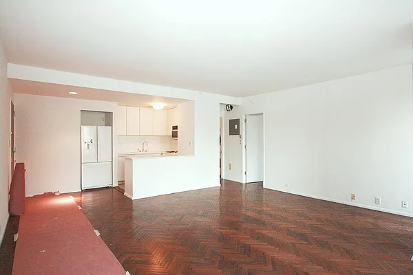 Rented by Corcoran | media 19