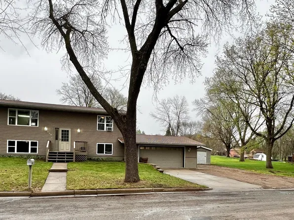 404 N 11th St, Montevideo, MN 56265