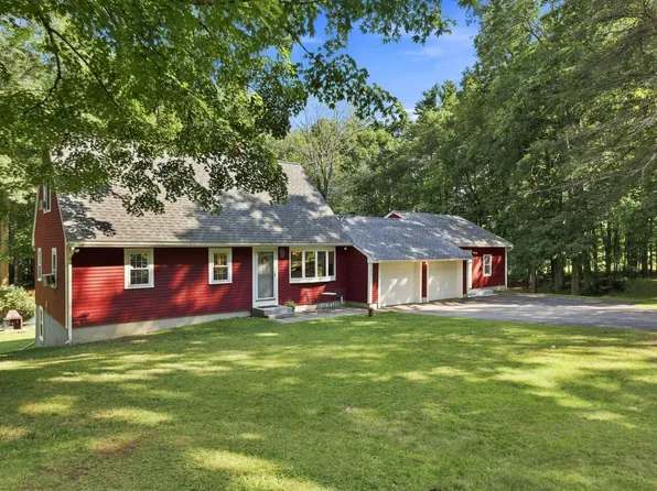 157 Camp Lee Road, Epping, NH 03044