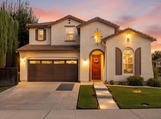 3662 W River Dr, Sacramento, CA 95833