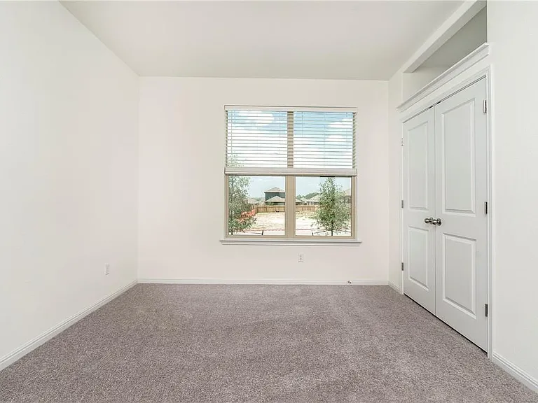 220 Tanda Ln — Photo 11