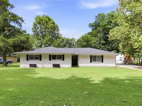 508 Bobcat Ln, Daisetta, TX 77533