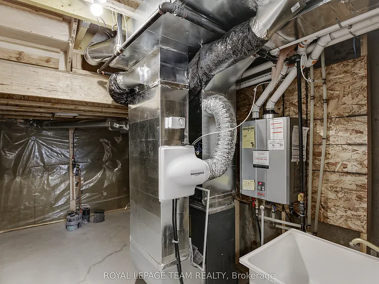 937 Athenry Ct — Photo 39