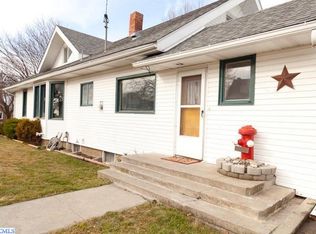 411 Steptoe St, Colton, WA 99113