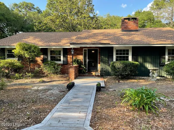 92 Wade Hampton Dr, Beaufort, SC 29907