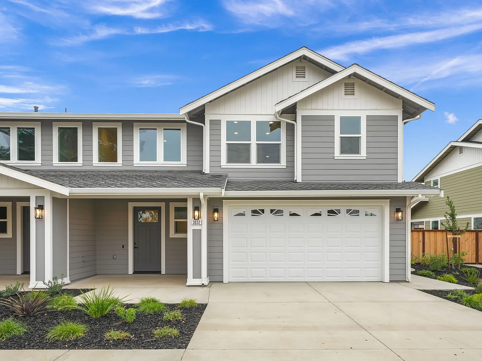4 bed, 3.5 bath, 2700 sqft, $3,100 — Photo 1