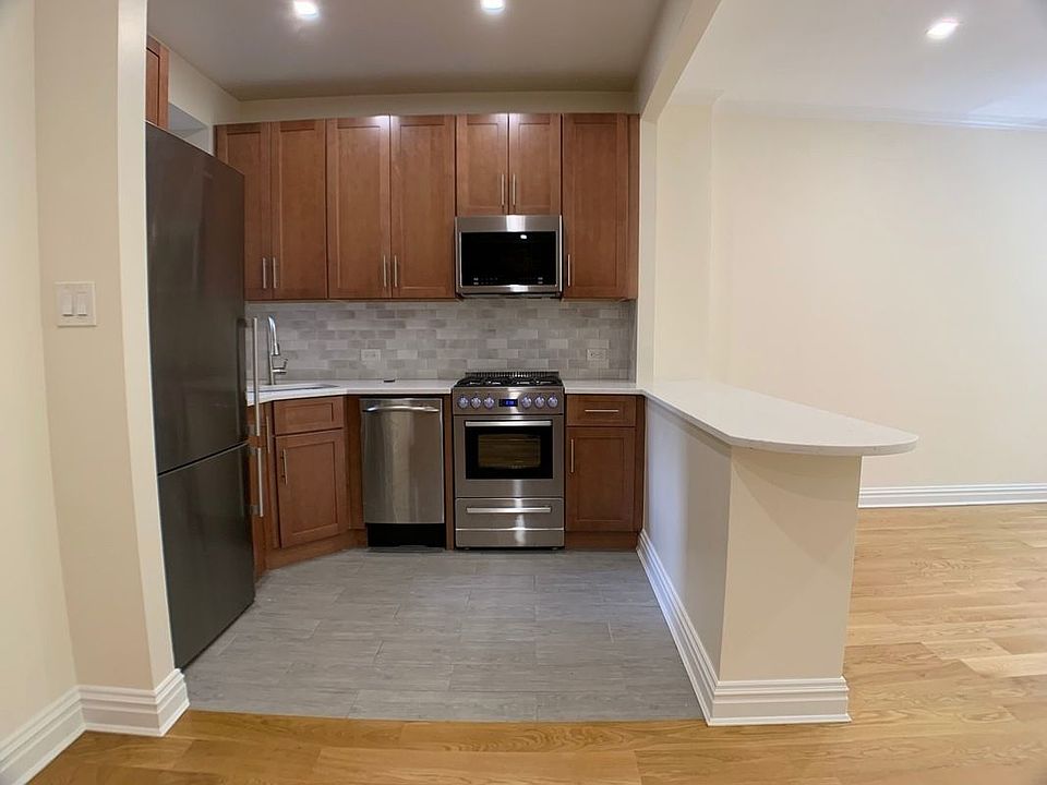 1st image of 151 E 81st St APT 2D