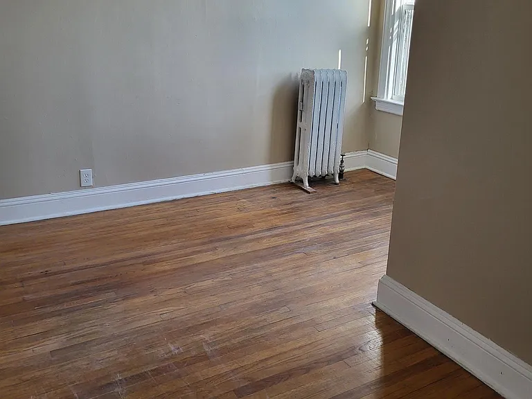 370 Main St #3 — Photo 5