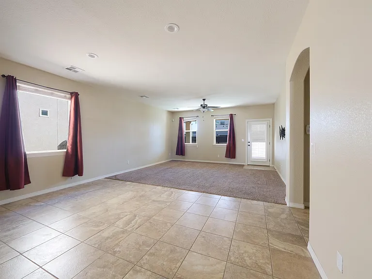 14436 Alyssa Marie — Photo 3