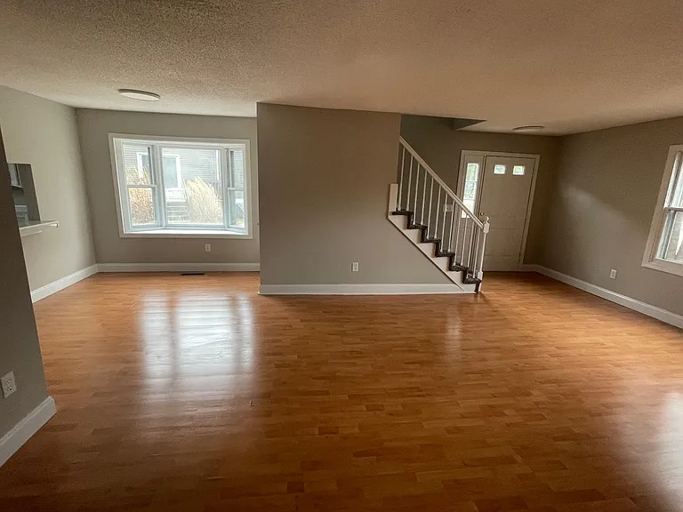316 Georgetown Dr — Photo 5