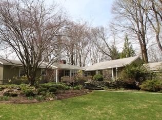 15 Brinsmade Ln, Sherman, CT