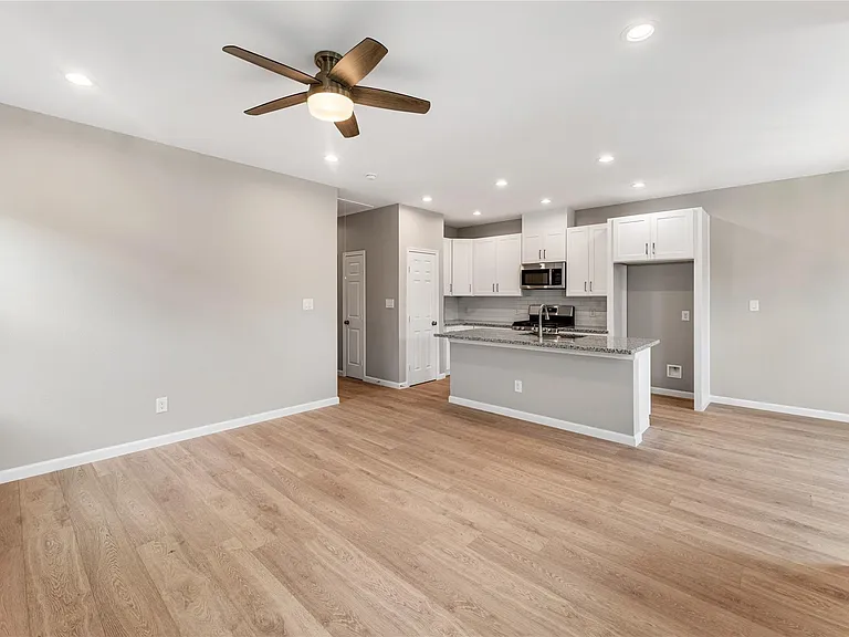 5218 Jezebel St #A — Photo 11