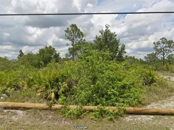 301 W 15th St, Lehigh Acres, FL 33972