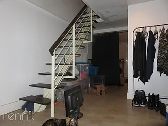 Rented by Rennit Inc.