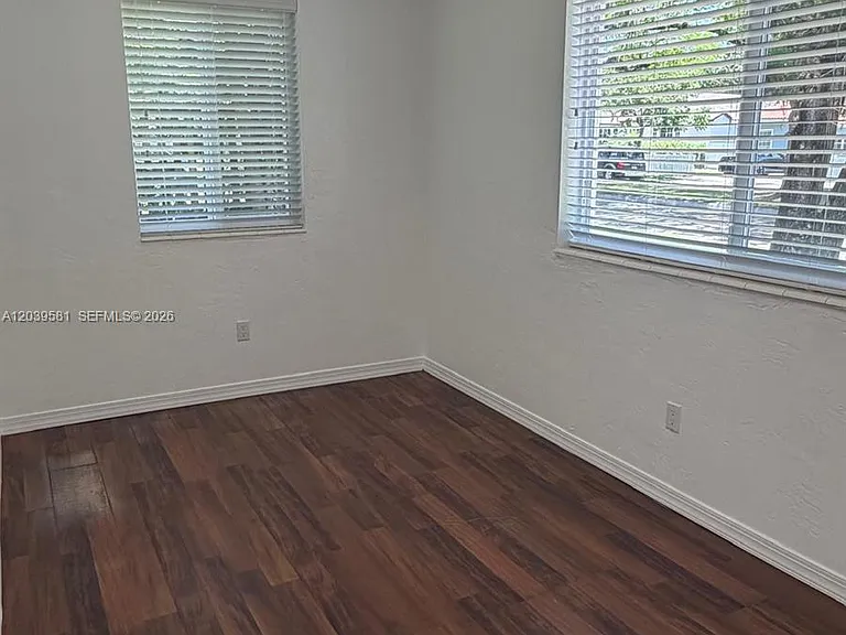 245 SW 24th Rd — Photo 10