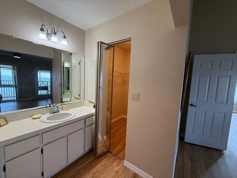 1477 Park Beach Cir #31 — Photo 18