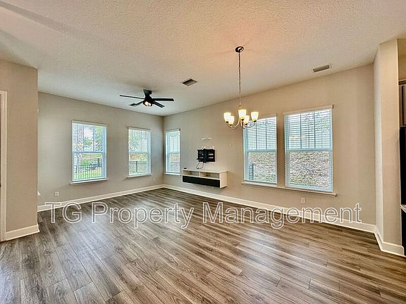 4th image of 11477 Surfline Ct