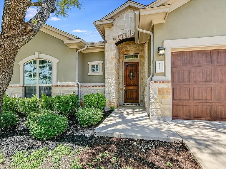 3009 Media Dr — Photo 3