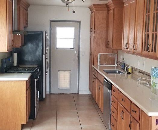 3rd image of 317 Omaha Ct
