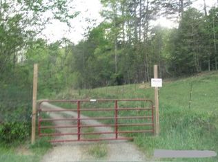 220 Marthas Pl, Murphy, NC 28906