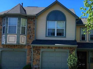3 Knighton Ln, Mount Laurel, NJ 08054