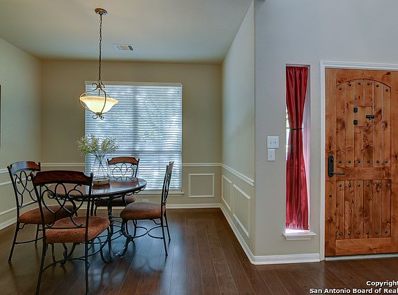 2nd image of 71 Edgecreek