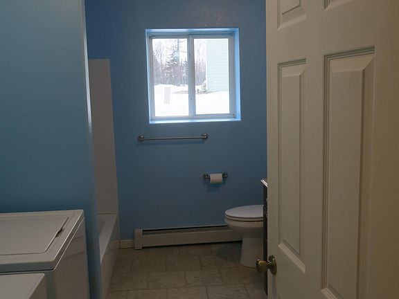 Bathroom/Laundry