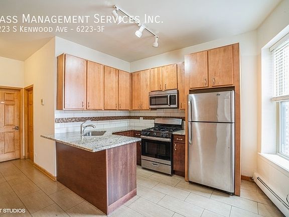 4th image of 6223 S Kenwood Ave APT 3F