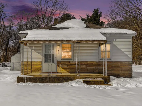 1517 Maplehurst Ave, Mishawaka, IN 46545