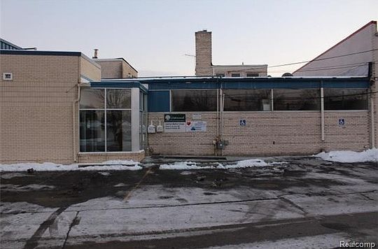 5th image of 15120 Michigan Ave