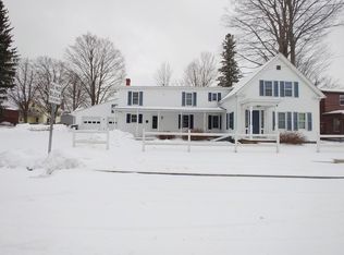 24-26 Chestnut St, Winchendon, MA 01475