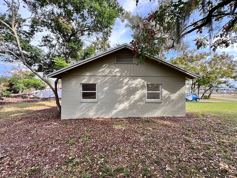 107 Oakland Dr — Photo 10
