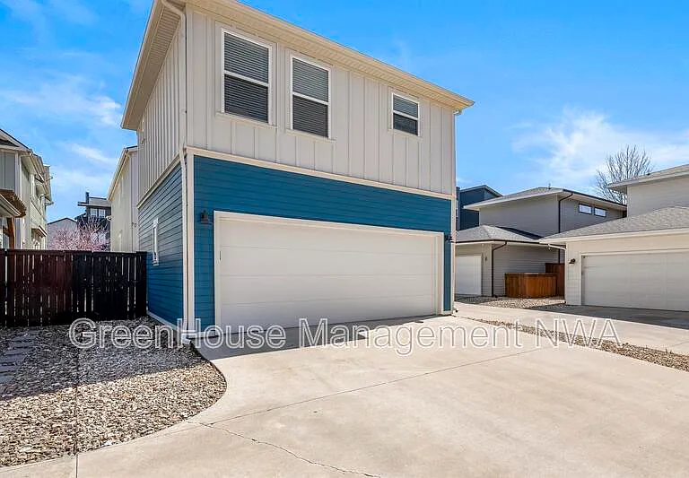 636 SW B St — Photo 39