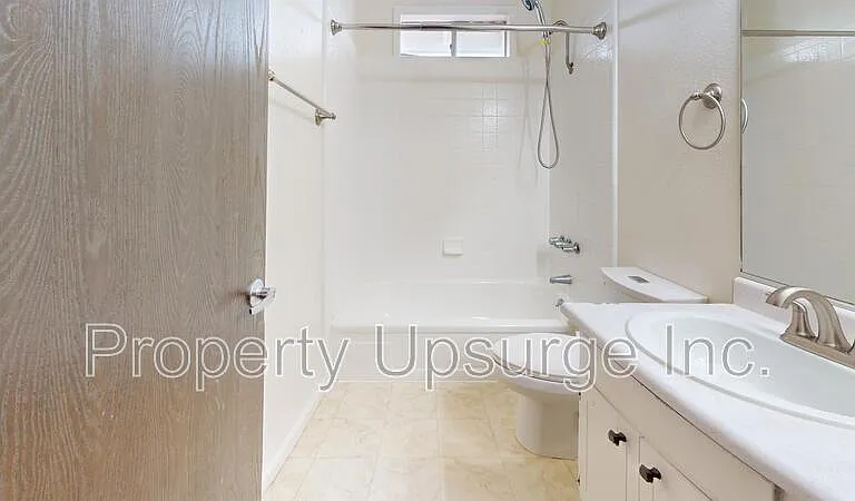 2739 Gilmore Ln #4 — Photo 7