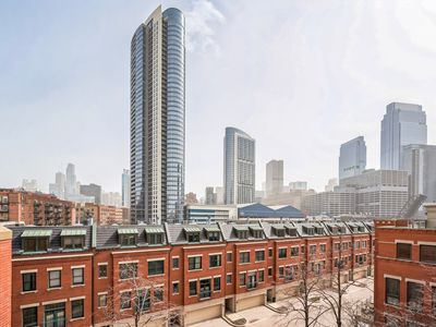 501 N Clinton St APT 1506, Chicago, IL, 60654